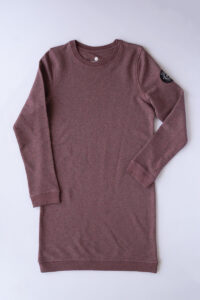 RAYS - Crew Sweater Dress<br>black heather cranberry